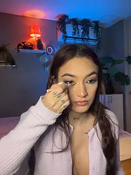 Snapshot of DaniDusan_ chatting on September 2025 10:32:02 AM DaniDusan  online show from September 2025 10:32:02 AM