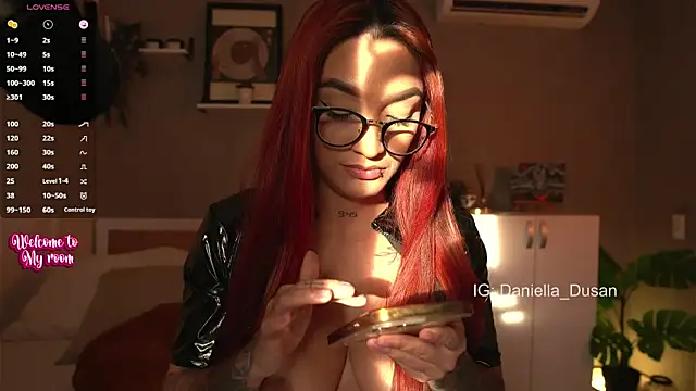 Snapshot of DaniDusan_ chatting on December 2024 10:04:02 PM DaniDusan  online show from December 2024 10:04:02 PM