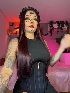 DaniDusan  online show from November 2025 07:52:02 PM