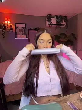 DaniDusan  online show from November 2025 12:09:02 PM