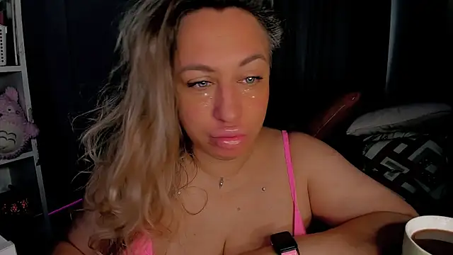 CumOnMy Tits online show from October 2025 02:01:01 AM