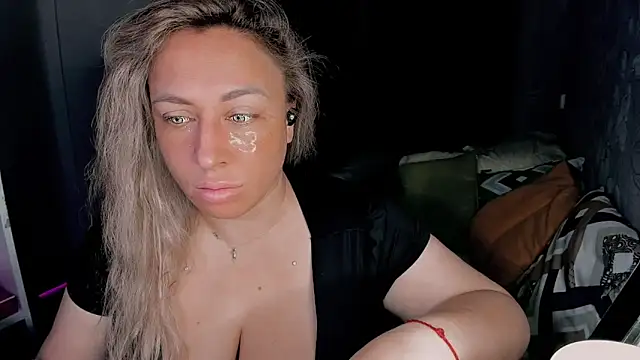 CumOnMy Tits online show from November 2025 01:22:02 AM