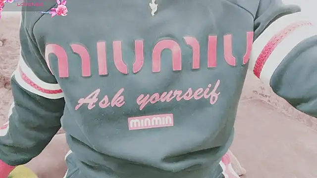 Sophie Secret online show from November 2025 11:25:02 PM