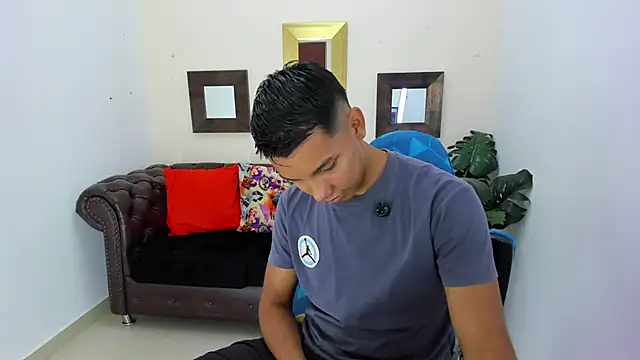 Snapshot of Edwin_Blaz chatting on September 2025 03:46:01 AM Edwin Blaz online show from September 2025 03:46:01 AM