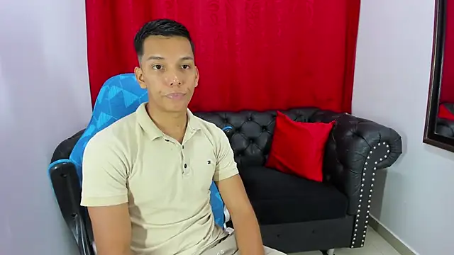 Snapshot of Edwin_Blaz chatting on September 2025 04:13:02 AM Edwin Blaz online show from September 2025 04:13:02 AM