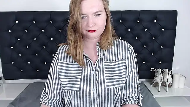 LaraDream online show from March 2025 12:59:01 AM