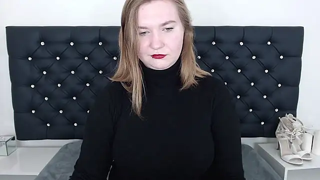 LaraDream online show from March 2025 02:30:02 AM