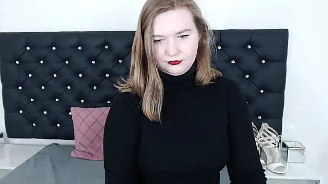 LaraDream online show from February 2025 01:29:02 AM