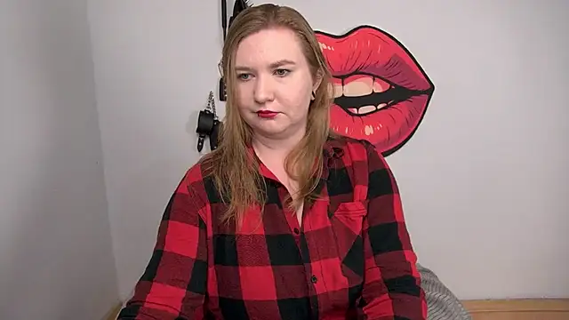 Snapshot of LaraDream chatting on November 2025 04:55:01 PM LaraDream online show from November 2025 04:55:01 PM