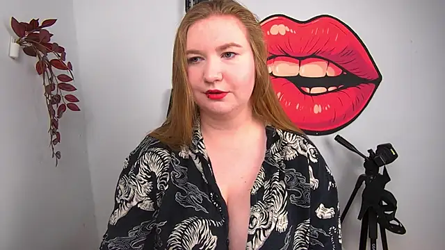 Snapshot of LaraDream chatting on May 2026 02:23:01 PM LaraDream online show from May 2026 02:23:01 PM