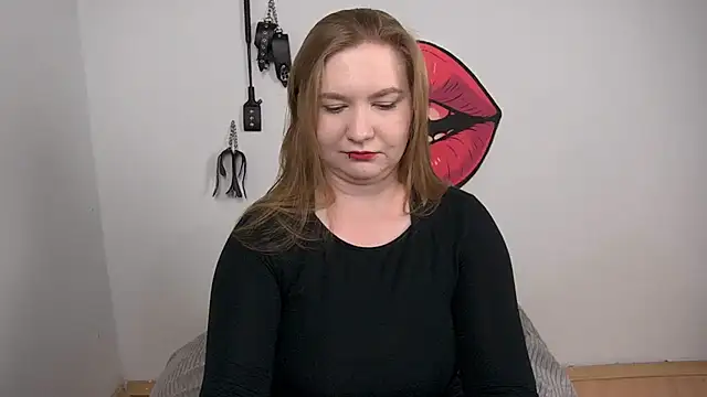 Snapshot of LaraDream chatting on November 2025 03:01:01 PM LaraDream online show from November 2025 03:01:01 PM