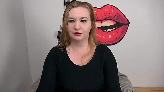 Snapshot of LaraDream chatting on October 2025 02:17:02 PM LaraDream online show from October 2025 02:17:02 PM