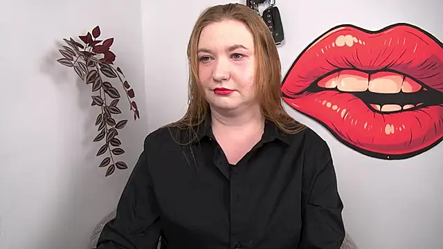 LaraDream online show from February 2026 01:27:01 PM