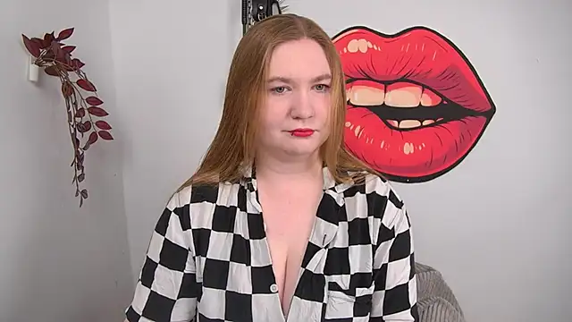 LaraDream online show from April 2026 01:57:01 PM