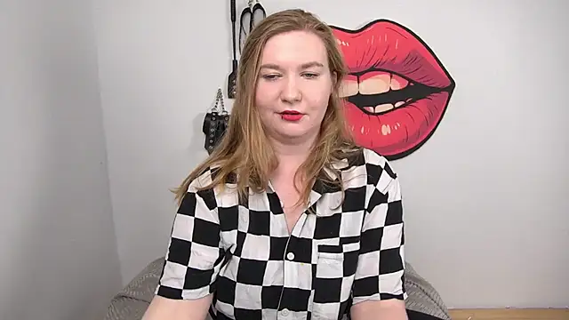 Snapshot of LaraDream chatting on November 2025 02:54:01 PM LaraDream online show from November 2025 02:54:01 PM