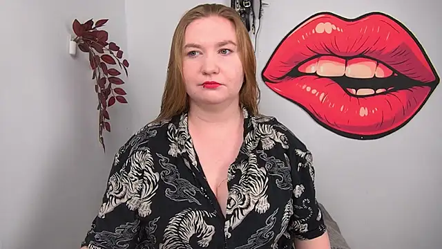 Snapshot of LaraDream chatting on May 2026 03:23:02 PM LaraDream online show from May 2026 03:23:02 PM