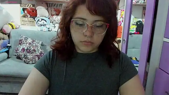 soficammy online show from February 2025 10:44:02 PM
