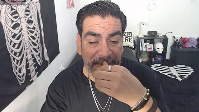 soyelcarlitos  online show from June 2026 05:34:01 PM