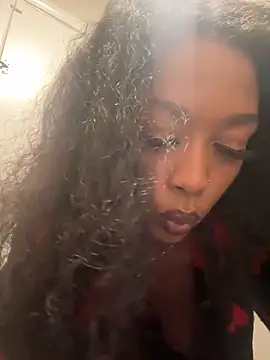 mismialove online show from April 2026 09:00:01 AM