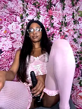 mismialove online show from October 2025 05:19:02 AM