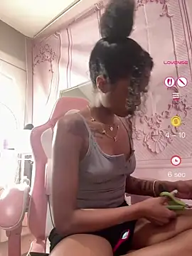 mismialove online show from June 2026 10:15:02 AM