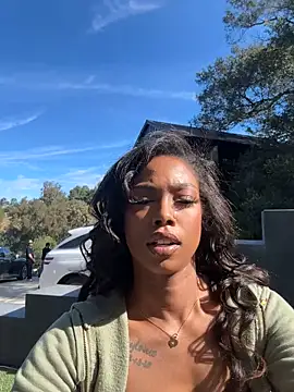 mismialove online show from February 2026 05:57:02 PM