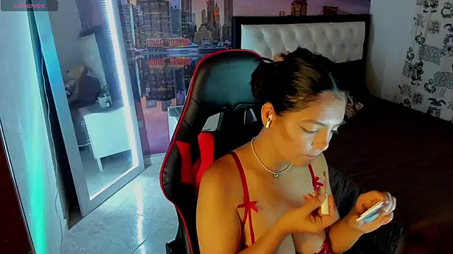 susan smith18 online show from September 2025 12:56:02 PM