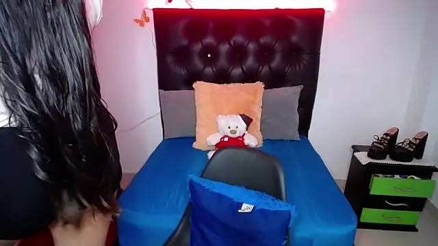 susan smith18 online show from February 2025 03:59:01 PM