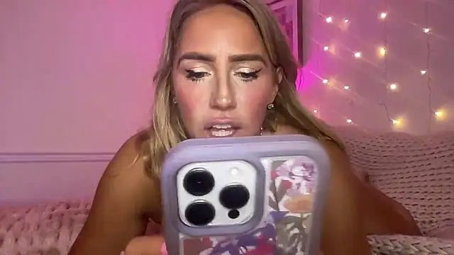 Fitnessbabe69 online show from December 2025 07:43:02 AM