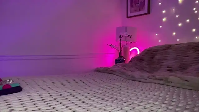 Fitnessbabe69 online show from November 2025 08:07:02 AM