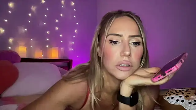 Snapshot of Fitnessbabe69 chatting on January 2025 11:41:01 AM Fitnessbabe69 online show from January 2025 11:41:01 AM