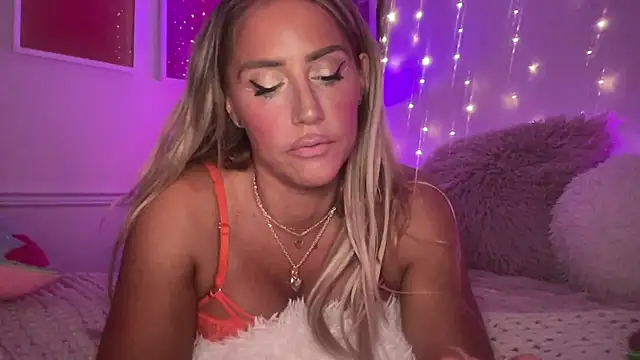 Fitnessbabe69 online show from April 2026 07:59:02 AM