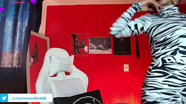 luci fer devil online show from May 2026 08:46:01 PM