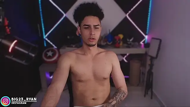 bigryann23 online show from April 2026 02:51:02 AM