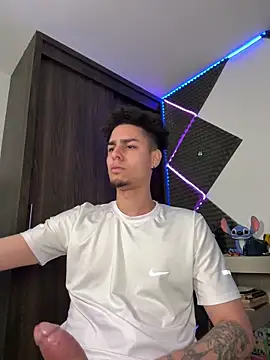 bigryann23 online show from March 2026 10:44:01 PM