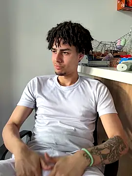 bigryann23 online show from November 2025 09:20:01 PM