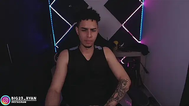 bigryann23 online show from April 2026 02:28:01 AM