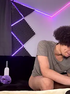 bigryann23 online show from January 2026 01:42:01 AM