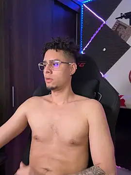 bigryann23 online show from May 2026 03:03:02 AM
